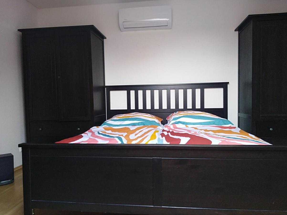 الشقق الفندقية Sárvárفي  Loft Apartman المظهر الخارجي الصورة